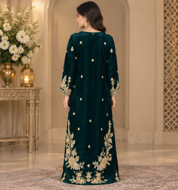 Emerald Gold Royale – Luxury Embroidered Velvet Kurta